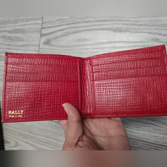 Gucci Wallet Bundle - Picture 12 of 16